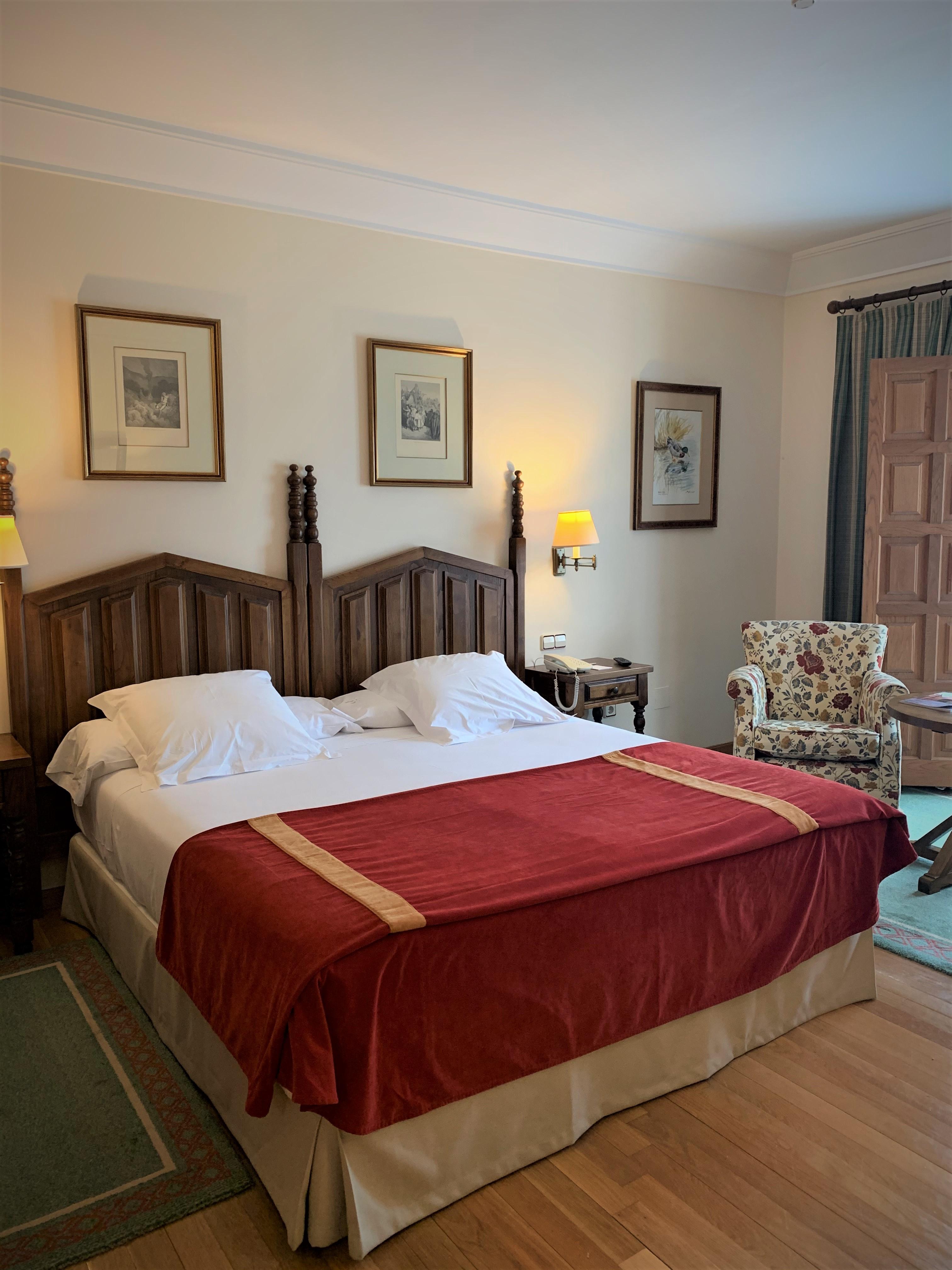 ปาราดอร์ เด บีลัลบา Hotel บีญัลบา ภายนอก รูปภาพ