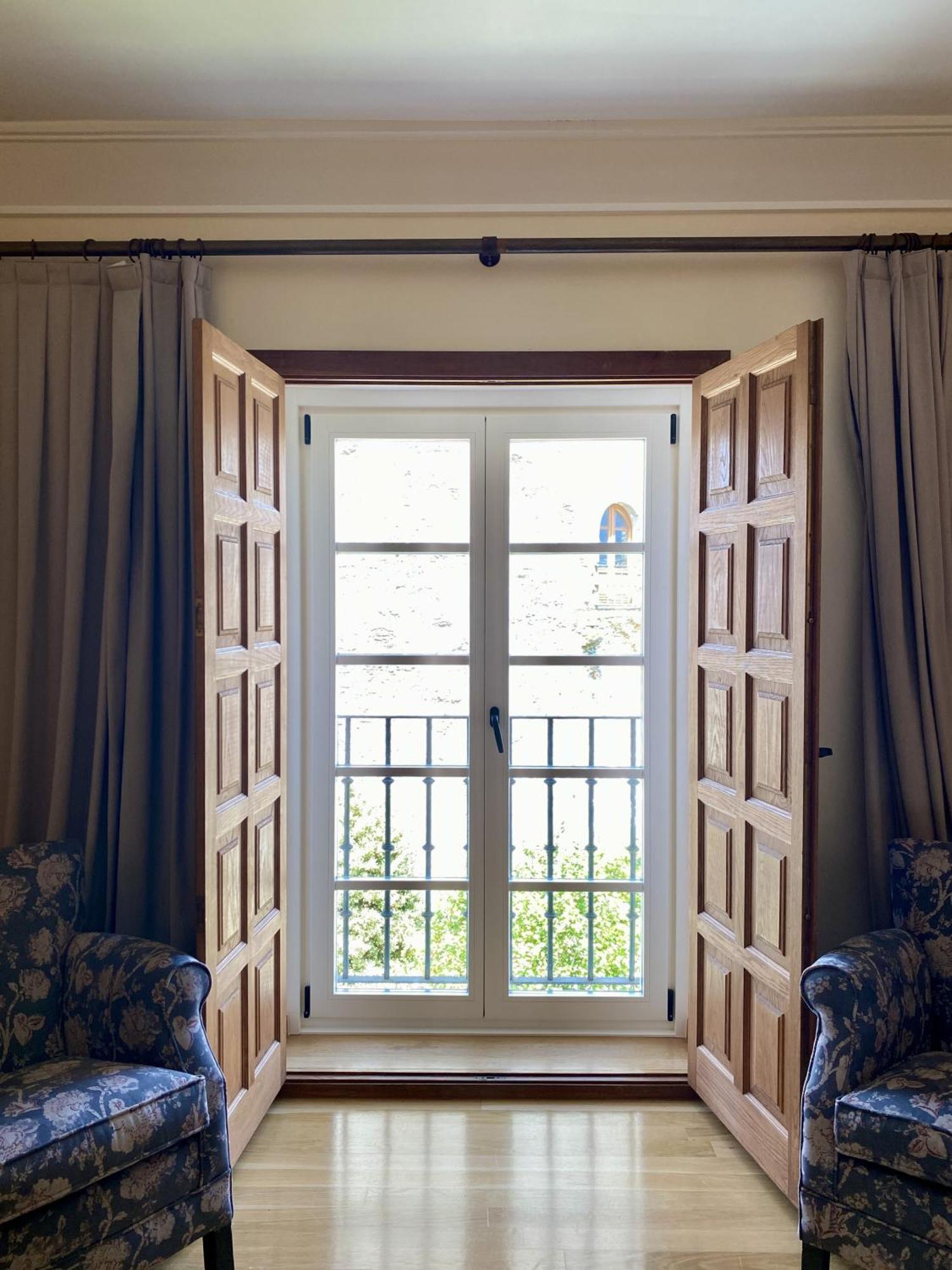 ปาราดอร์ เด บีลัลบา Hotel บีญัลบา ภายนอก รูปภาพ