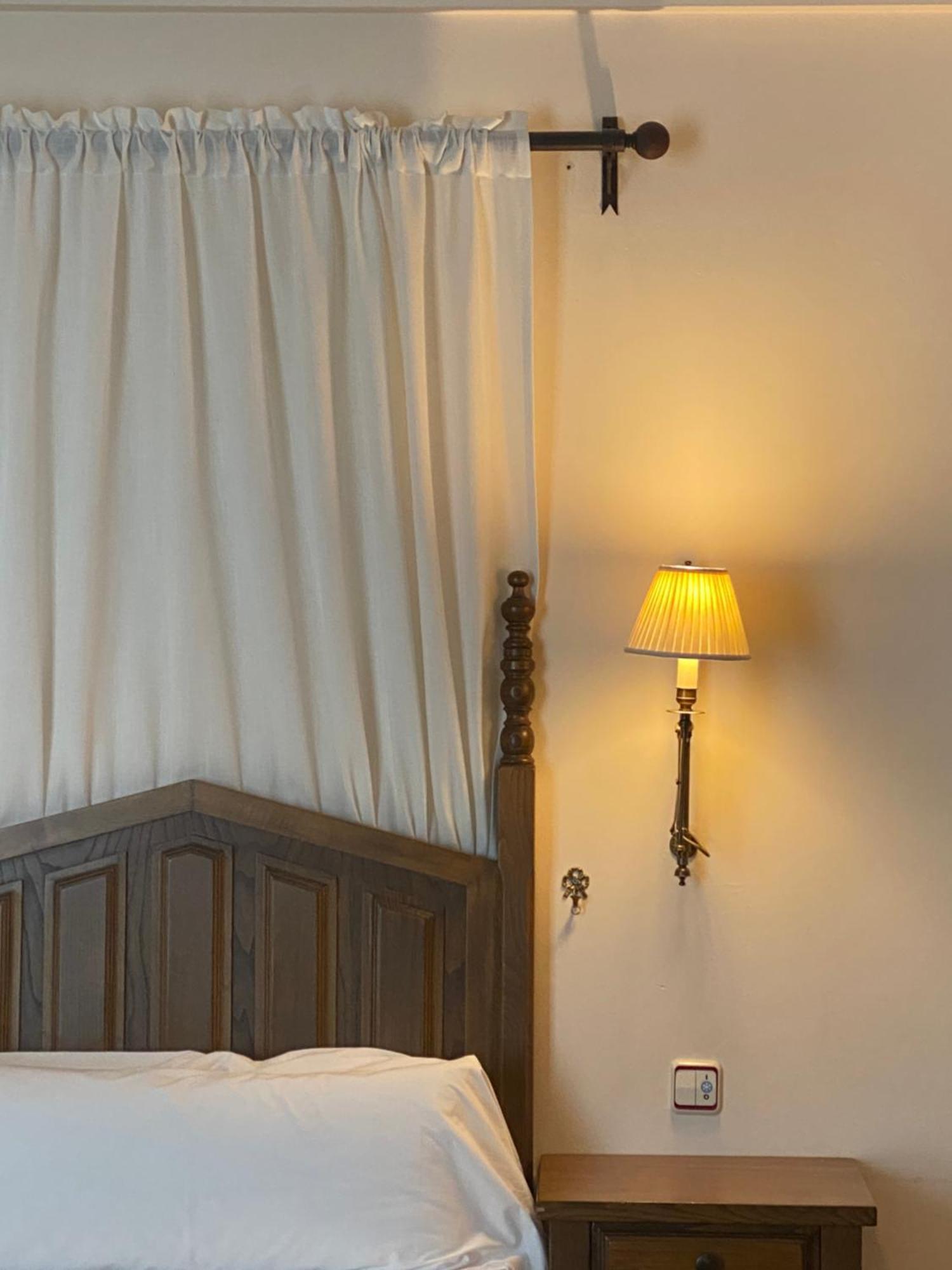 ปาราดอร์ เด บีลัลบา Hotel บีญัลบา ภายนอก รูปภาพ